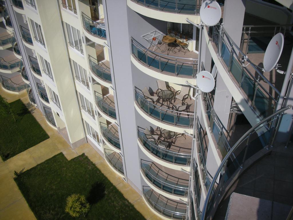 Oasis Suites Apartments And Studios Ravda Dış mekan fotoğraf